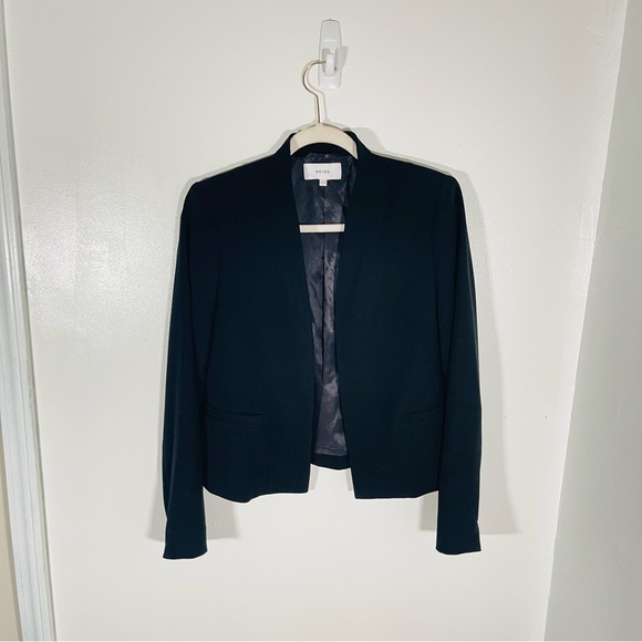 Reiss Tansey Cropped Collarless Blazer Black Neutral Career Business Size 6 - Picture 2 of 9